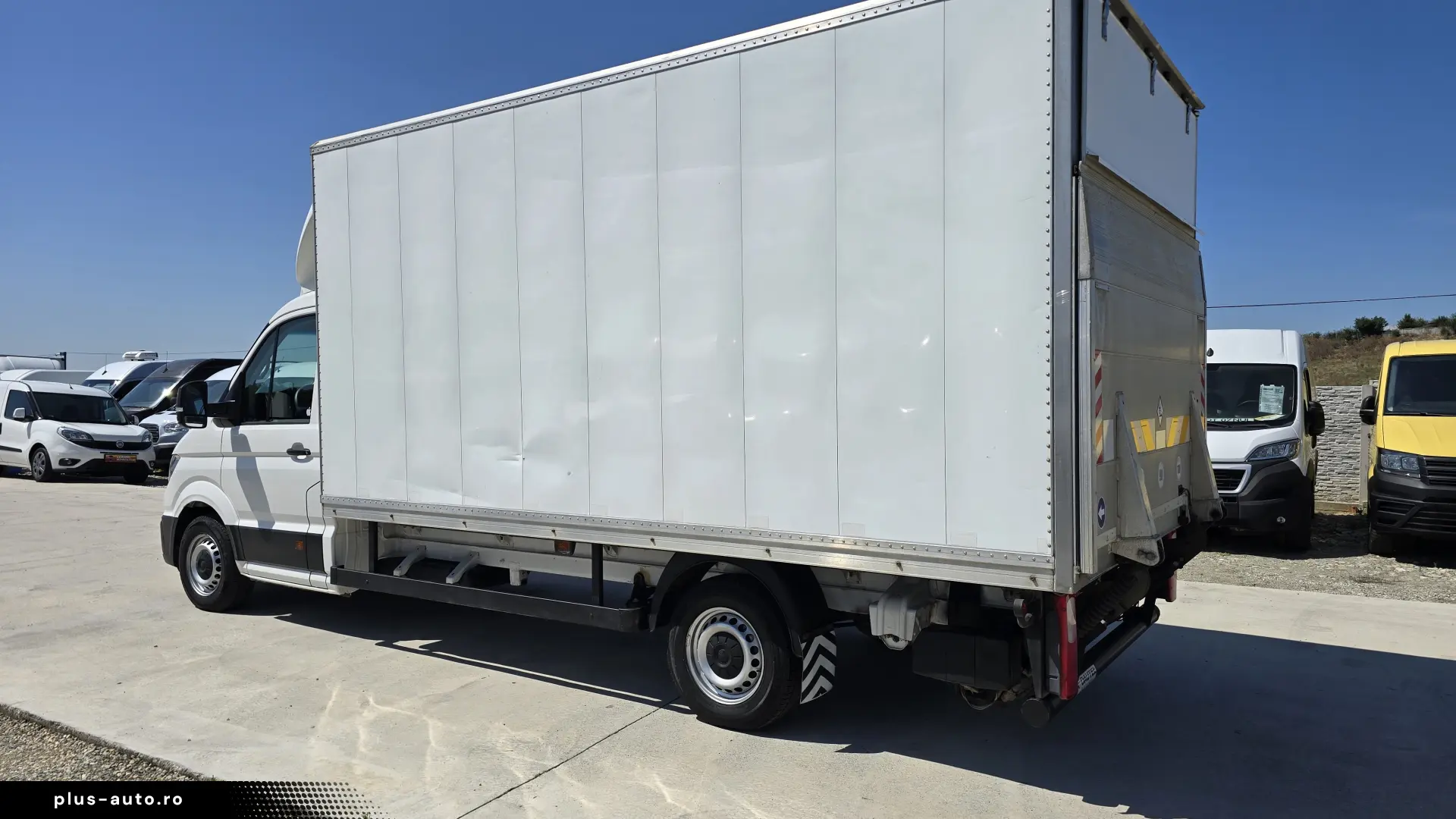 2019 Volkswagen Crafter KOFFER L=4.40m cu LIFT Hidraulic