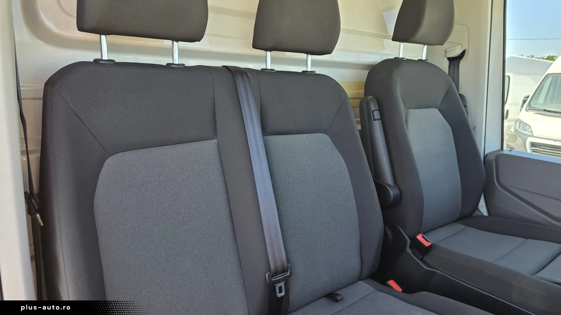 2019 Volkswagen Crafter KOFFER L=4.40m cu LIFT Hidraulic