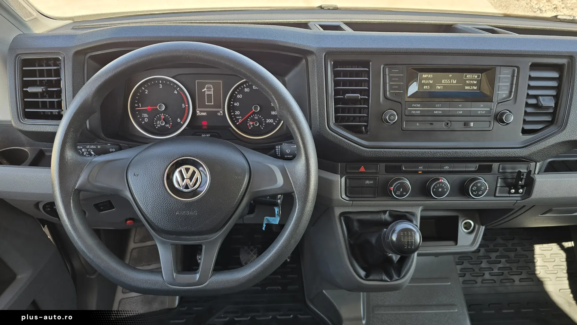 2019 Volkswagen Crafter KOFFER L=4.40m cu LIFT Hidraulic