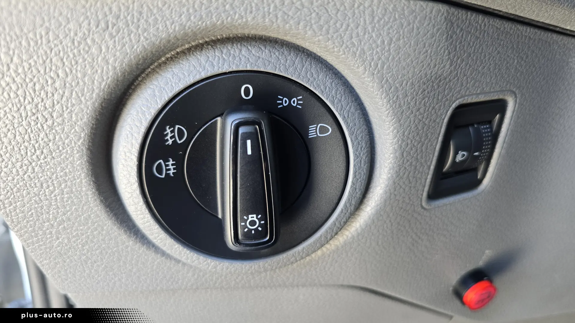 2019 Volkswagen Crafter KOFFER L=4.40m cu LIFT Hidraulic