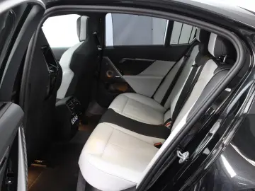 BMW M5 G90 Plug-in Hybrid   727 CP B&W VENTILAȚIE M DRIVE