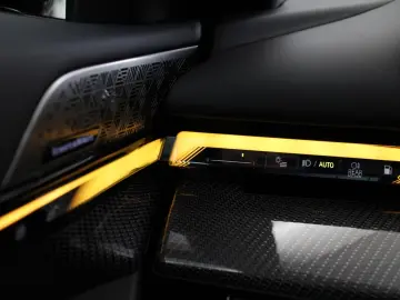 BMW M5 G90 Plug-in Hybrid   727 CP B&W VENTILAȚIE M DRIVE