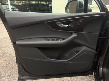 AUDI Q7 50 TDI quattro 7-Sitzer Matrix 360 HuD AHK