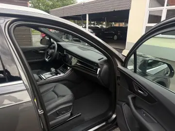 AUDI Q7 50 TDI quattro 7-Sitzer Matrix 360 HuD AHK