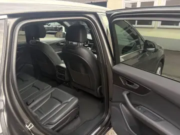 AUDI Q7 50 TDI quattro 7-Sitzer Matrix 360 HuD AHK