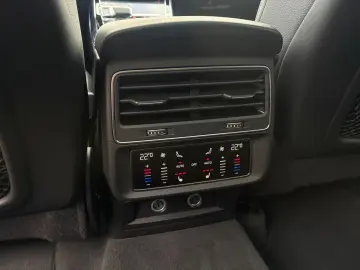 AUDI Q7 50 TDI quattro 7-Sitzer Matrix 360 HuD AHK