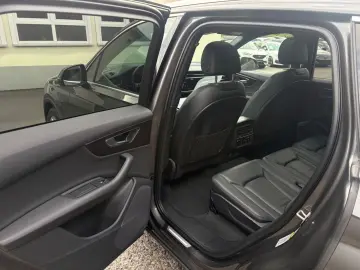 AUDI Q7 50 TDI quattro 7-Sitzer Matrix 360 HuD AHK