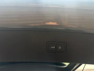 AUDI Q7 50 TDI quattro 7-Sitzer Matrix 360 HuD AHK