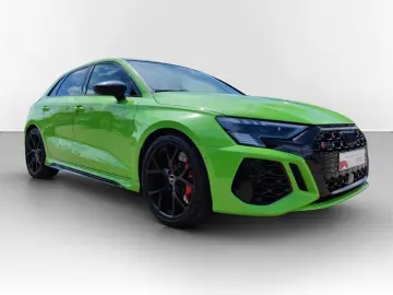 AUDI RS3 Sportback quattro S tronic DCC PANO HUD MATR