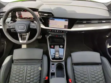 AUDI RS3 Sportback quattro S tronic DCC PANO HUD MATR
