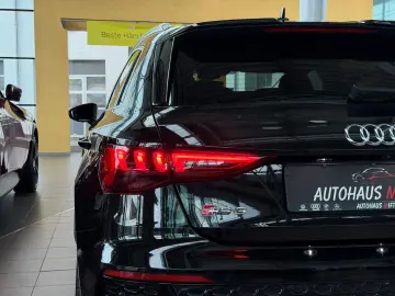 AUDI RS3 2.5 TFSI Sportback HUD Kamera Matrix Magneti