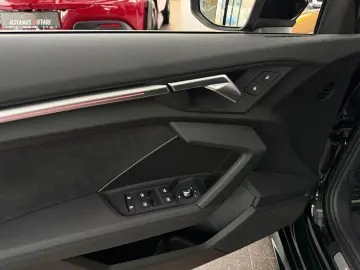AUDI RS3 2.5 TFSI Sportback HUD Kamera Matrix Magneti