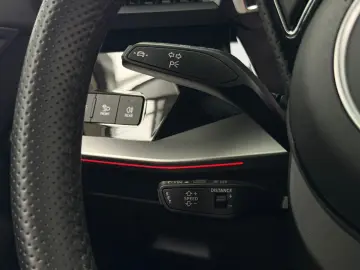 AUDI RS3 2.5 TFSI Sportback HUD Kamera Matrix Magneti