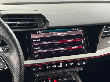 AUDI RS3 2.5 TFSI Sportback HUD Kamera Matrix Magneti