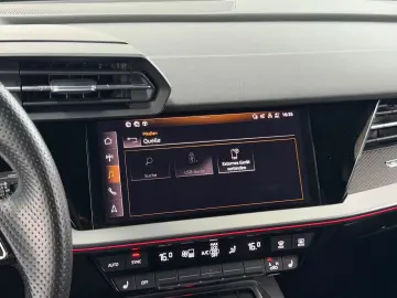 AUDI RS3 2.5 TFSI Sportback HUD Kamera Matrix Magneti