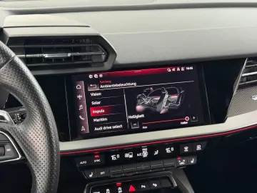 AUDI RS3 2.5 TFSI Sportback HUD Kamera Matrix Magneti