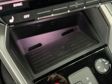 AUDI RS3 2.5 TFSI Sportback HUD Kamera Matrix Magneti