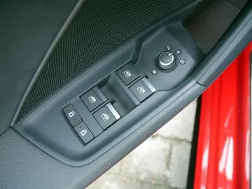 AUDI RS3 Sportback 2.5 TFSI quattro B&O NAVI LED ACC