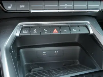 AUDI RS3 Sportback 2.5 TFSI quattro B&O NAVI LED ACC