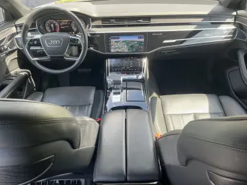 AUDI A8 60 TFSI e S-LINE MATRIX NAVI ACC SHZ PDC PANO