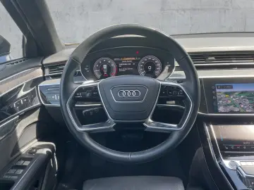 AUDI A8 60 TFSI e S-LINE MATRIX NAVI ACC SHZ PDC PANO