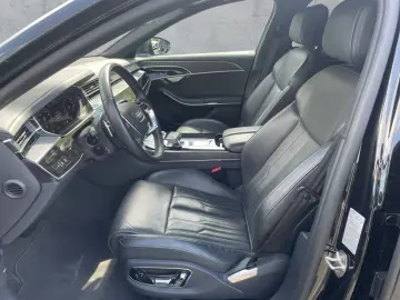 AUDI A8 60 TFSI e S-LINE MATRIX NAVI ACC SHZ PDC PANO