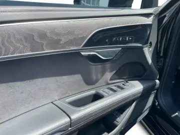 AUDI A8 60 TFSI e S-LINE MATRIX NAVI ACC SHZ PDC PANO
