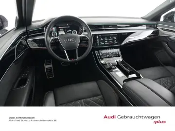 AUDI A8 60 TFSI e quattro S Line
