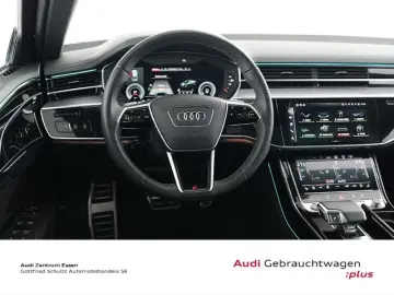 AUDI A8 60 TFSI e quattro S Line