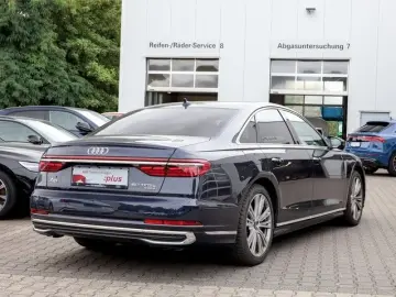 AUDI A8 60 TFSI e quattro LM20 ACC Pano HuD Massage D