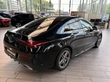 MERCEDES-BENZ CLA 200 Coupé AMG Line Premium Plus WI…