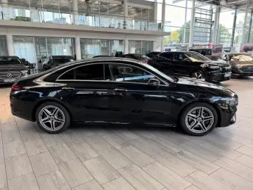 MERCEDES-BENZ CLA 200 Coupé AMG Line Premium Plus WI…