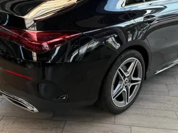 MERCEDES-BENZ CLA 200 Coupé AMG Line Premium Plus WI…