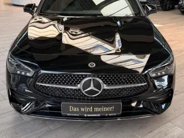 MERCEDES-BENZ CLA 200 Coupé AMG Line Premium Plus WI…