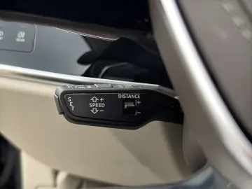 AUDI A8 55 TFSI Q S LINE PANO MATRIX 360  OPS BuO HuD