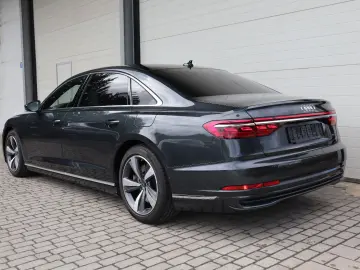 AUDI A8L 60 TFSI e lang RUHESITZ NACHT 3xTV PANO B&O