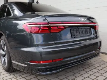AUDI A8L 60 TFSI e lang RUHESITZ NACHT 3xTV PANO B&O