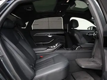 AUDI A8L 60 TFSI e lang RUHESITZ NACHT 3xTV PANO B&O