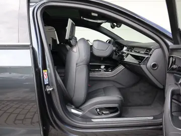 AUDI A8L 60 TFSI e lang RUHESITZ NACHT 3xTV PANO B&O