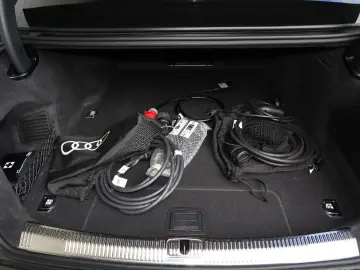 AUDI A8L 60 TFSI e lang RUHESITZ NACHT 3xTV PANO B&O