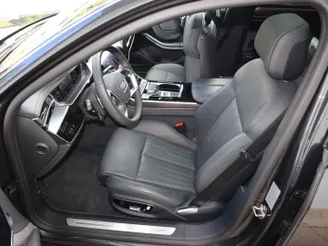 AUDI A8L 60 TFSI e lang RUHESITZ NACHT 3xTV PANO B&O