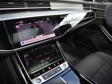 AUDI A8L 60 TFSI e lang RUHESITZ NACHT 3xTV PANO B&O