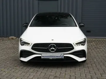 MERCEDES-BENZ CLA 220d AMG Pano 360 Kam HUD Multibeam Memory