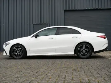 MERCEDES-BENZ CLA 220d AMG Pano 360 Kam HUD Multibeam Memory
