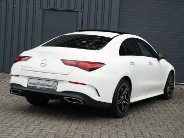 MERCEDES-BENZ CLA 220d AMG Pano 360 Kam HUD Multibeam Memory