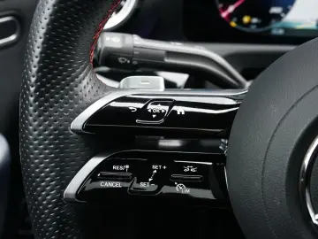 MERCEDES-BENZ CLA 220d AMG Pano 360 Kam HUD Multibeam Memory