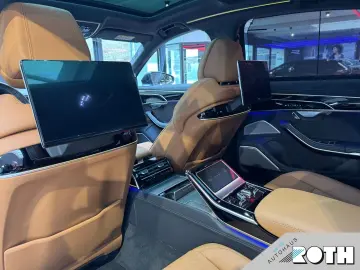 AUDI A8 Lang quattro 60 TFSIe 340kW B&O PANO LEDER