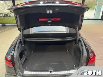 AUDI A8 Lang quattro 60 TFSIe 340kW B&O PANO LEDER