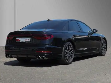 AUDI S8 4.0 TFSI quattro triptronic