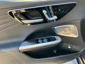 MERCEDES-BENZ C 300 de 4M AMG Line Dig.Light Distron…